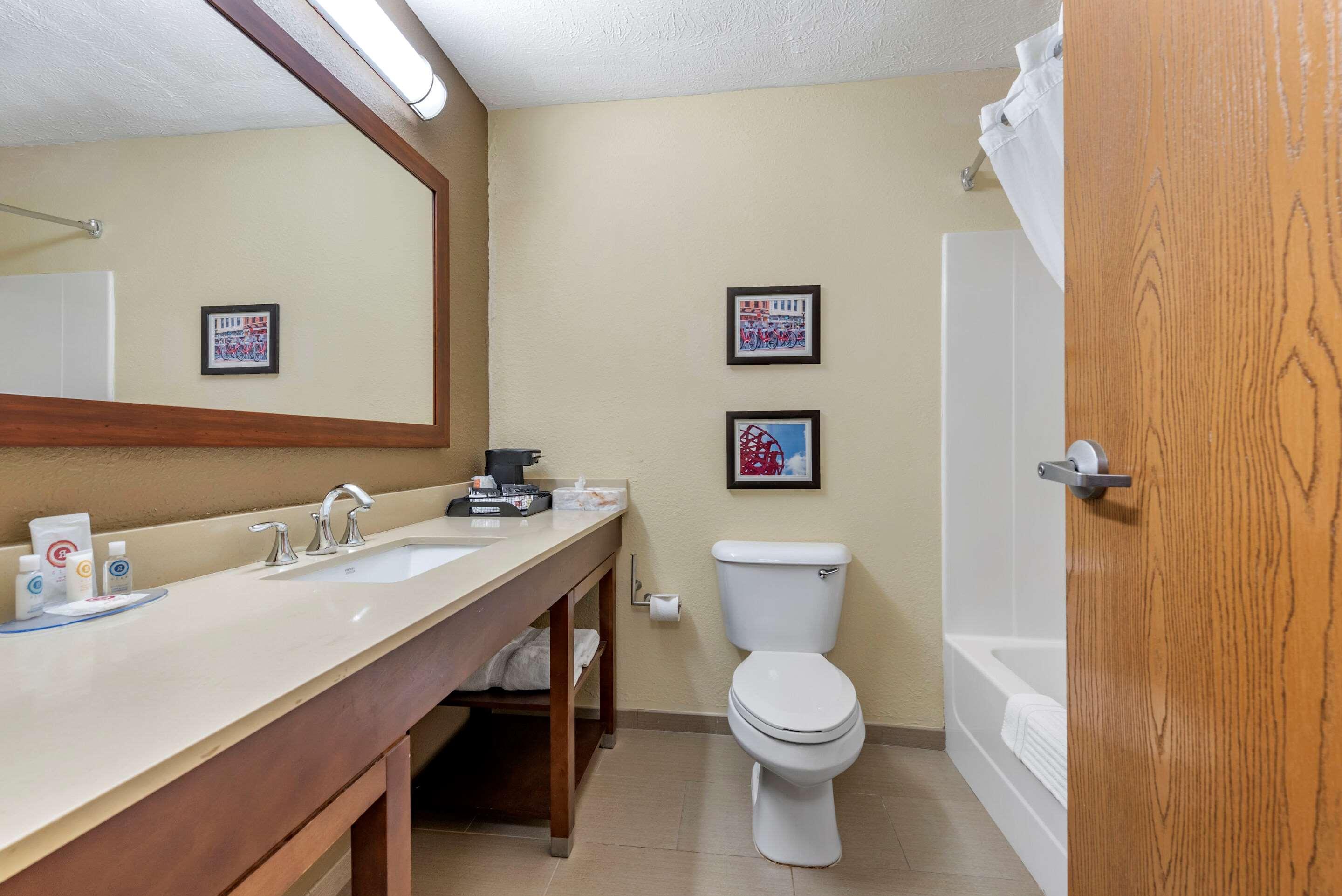 Comfort Inn & Suites Cincinnati Eastgate Dış mekan fotoğraf