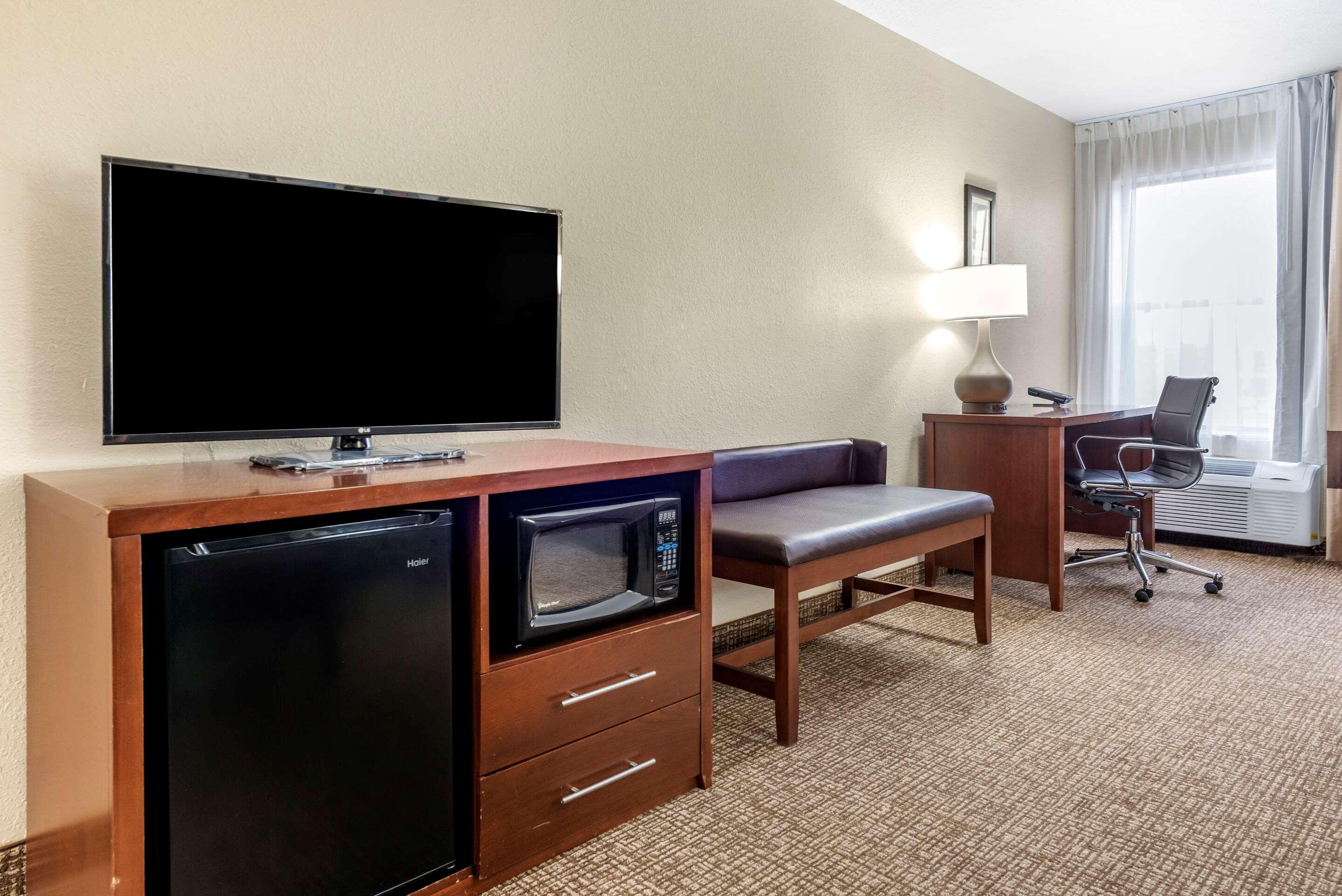 Comfort Inn & Suites Cincinnati Eastgate Dış mekan fotoğraf