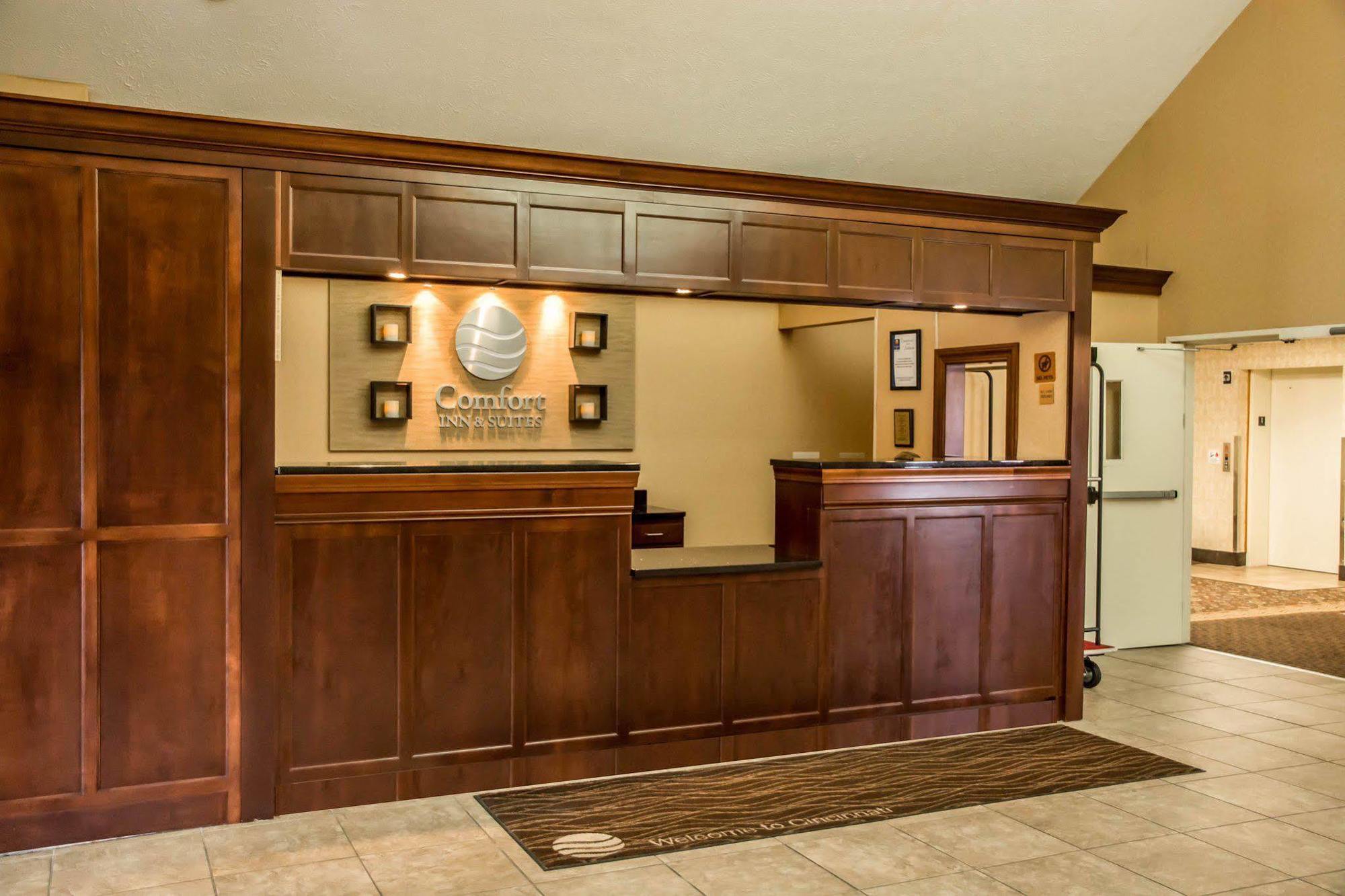 Comfort Inn & Suites Cincinnati Eastgate Dış mekan fotoğraf